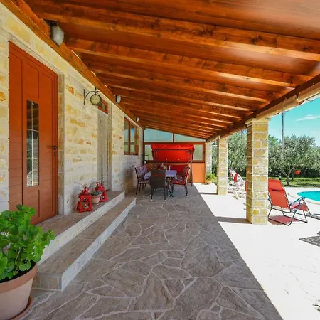 Ivana Zadarvillas 别墅 *