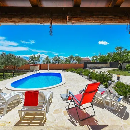 Vila Ivana Zadarvillas *