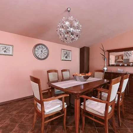 Ivana Zadarvillas Villa *