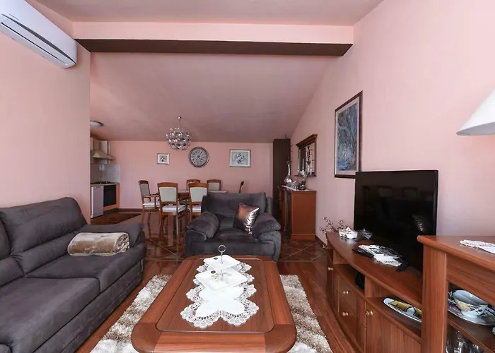 Ivana Zadarvillas Vila Lisicici