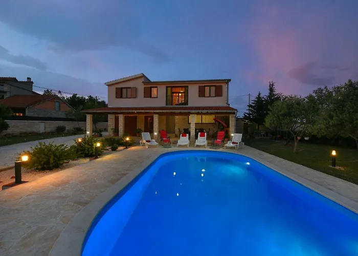 Ivana Zadarvillas Lisicici